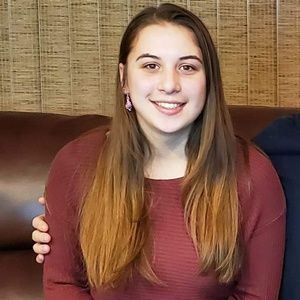 Meet your Posher, Emilia